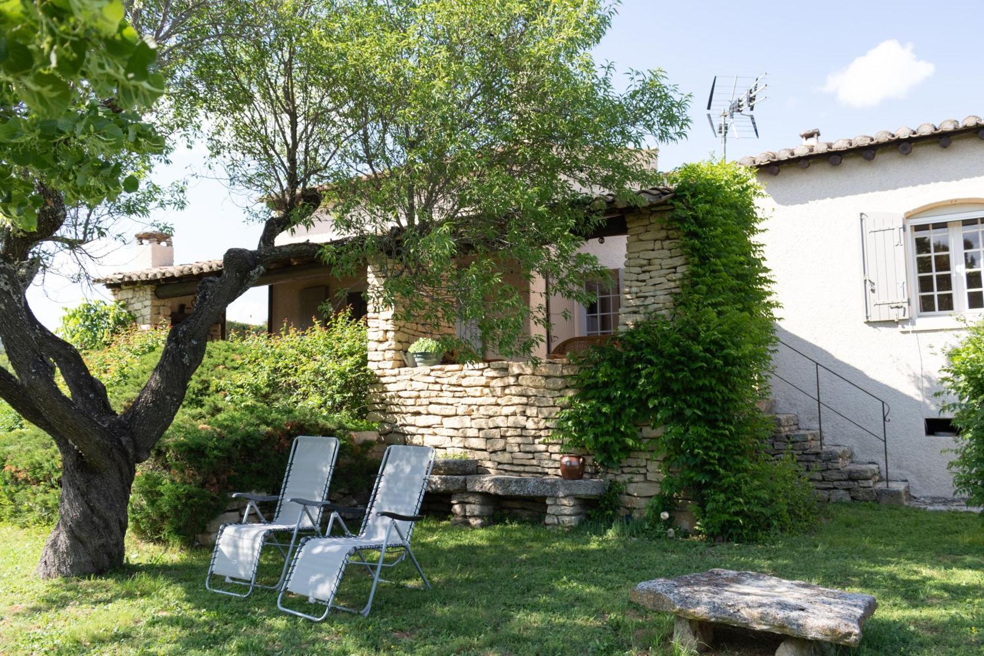 Villa Provencale Face Au Luberon Cabrieres-d'Avignon Exterior photo